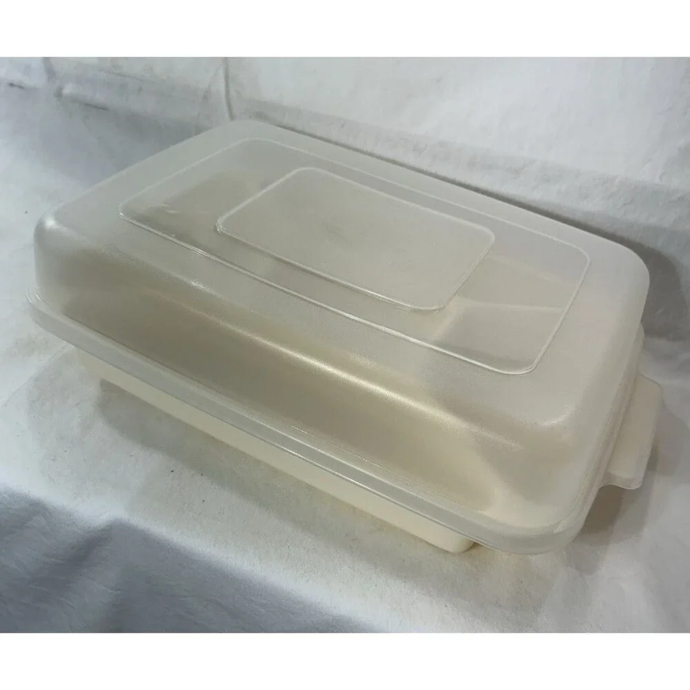 Vintage Rubbermaid Servin Saver Divided Tray And Lid Food Storage Almond 0833